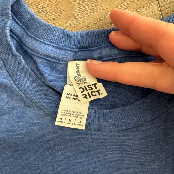 Colorado state flag t-shirt short sleeve size small - Picture 2 of 2